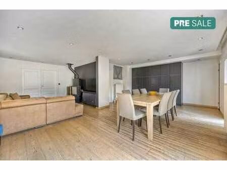 maison de 4 chambres avec grand jardin et de nombreuses opti