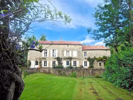 vente maison 6 pièces 229 m² coulonges-sur-l'autize (79160)