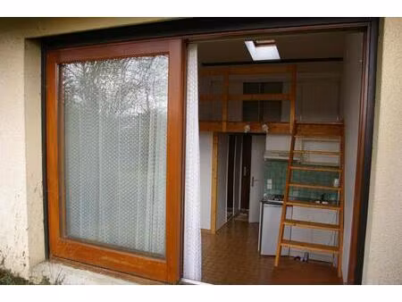 location appartement 1 pièce 18 m² à guyancourt (78280)