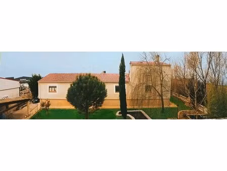 en vente bureau – 780 000 € |fréjus