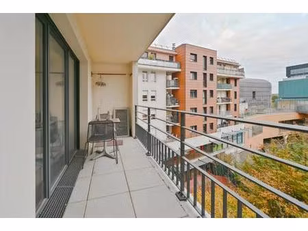 appartement de 3 pièces de 70 m² situé à asnières-sur-seine