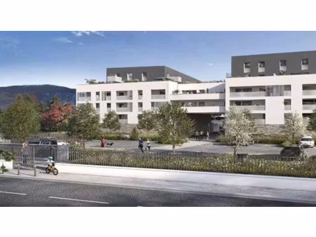 t3 bis avec grande terrasse