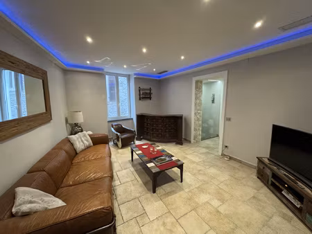 magnifique 2 pièces de 80 m2 maison de village la turbie