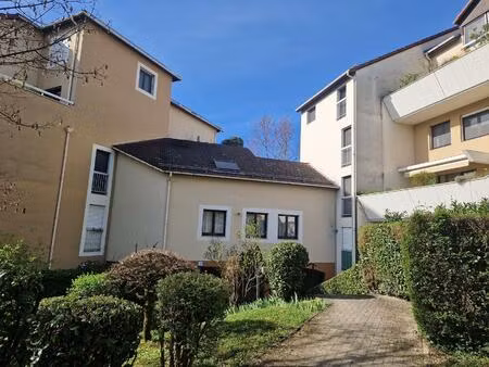 location appartement 1 pièce 34 m² à meylan (38240)