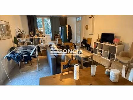 hotel d'escures - appartement t2 meublé en plein centre historique d’orléans