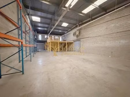 opportunité rare – entrepôt à louer à drancy accès immédiat rer b autoroutes – site sécuri