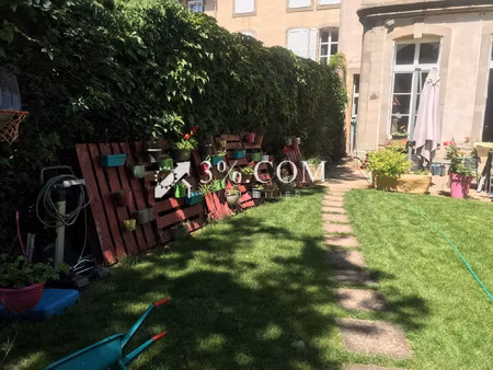 ensemble immobilier de prestige ( maison +pavillon +appartem