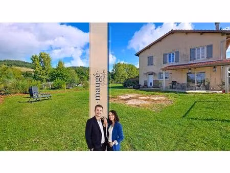 maison - 4 chambres - buanderie - grande cour - jardin - grange - au calme