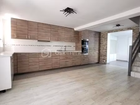 coup de coeur - maison de ville  rénovée – dpe c - 3 chambres