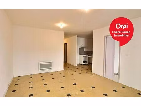 location appartement  m² t-2 à lavaur  530 €