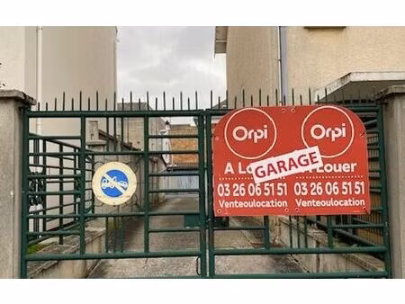 location stationnement  m² t- à reims  52 €