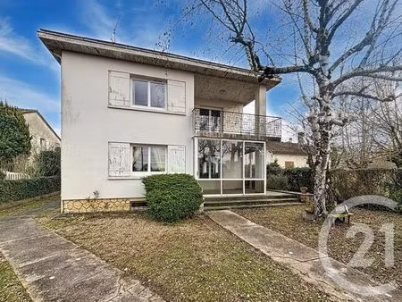 maison à vendre - 5 pièces - 149 20 m2 - montpon menesterol - 24 - aquitaine