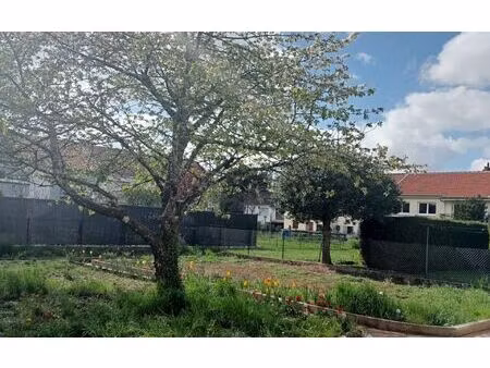 location maison  91.31 m² t-4 à moulins-lès-metz  1 400 €