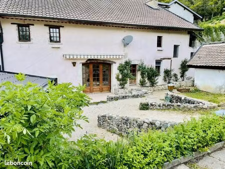 ferme 6 pièces 160 m²