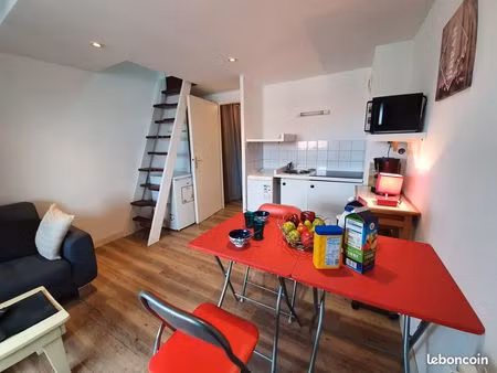 studio meublé avec mezzanine