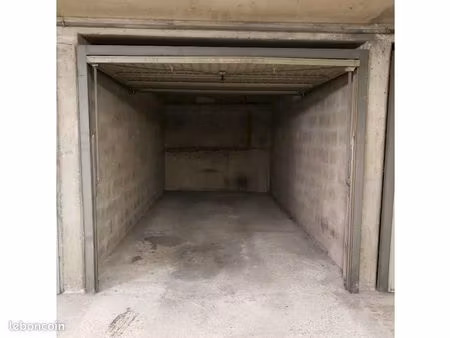 box fermé - clamart - av jean jaurès