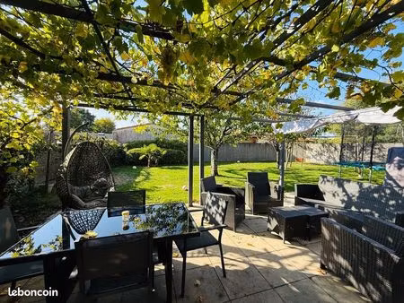 maison familiale agreable a vivre et idealement situee