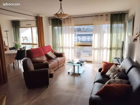 charleville-mezieres  appart 3/4 pieces 99 m2  résidence sécurisée  balcon  cave parking e