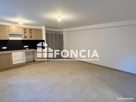 studio 1 pièce 34 m²