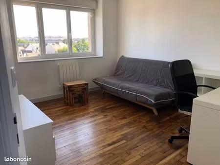 beau t2 meublé en centre-ville