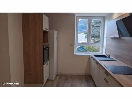 spacieux t5 de 119 m2 refait à neuf avec jardin partagé