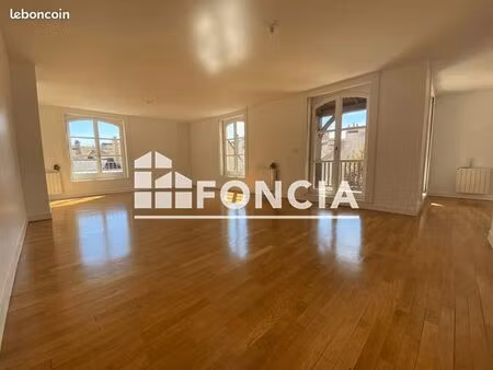 appartement 4 pièces 104 m²