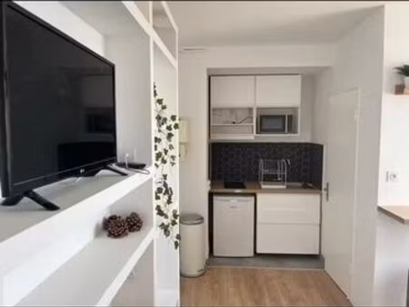 t1 meuble metro jolimont chauffage inclus