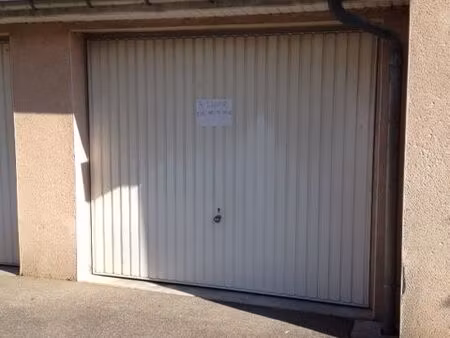 garage rue de preize n° 5 : 85 /mois
