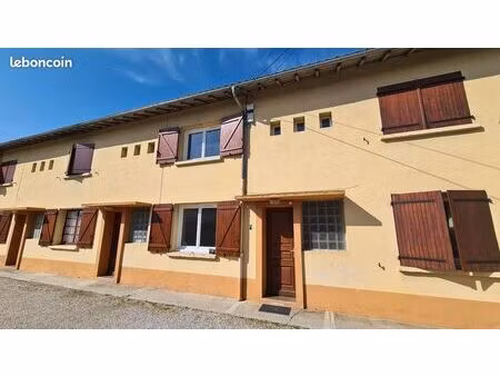 muret centre ville: maison de village mitoyenne de 52m² avec garage séparé  jardin potager