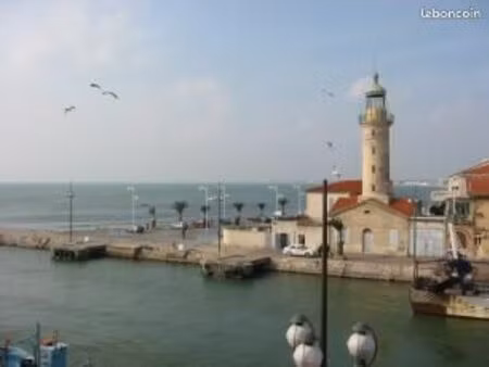 maison de village individuelle 4 pièces rive droite parking