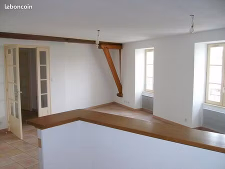 appartement 3 pièces 81 m²