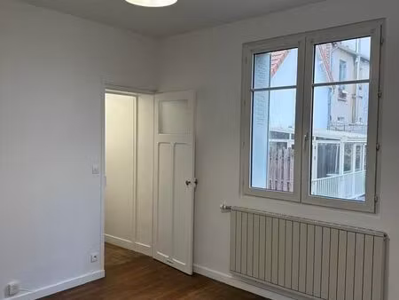 appartement studio à louer - 1 pièce - 23 05 m2 - villejuif - 94 - ile-de-france