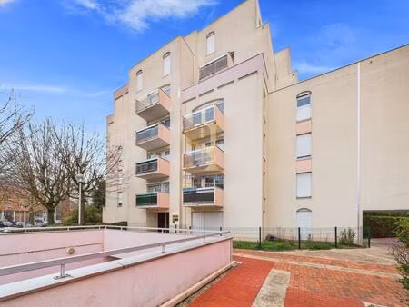 appartement 4 pièces à evry (91000)