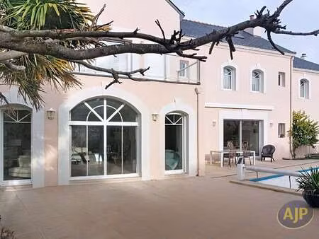 vente maison piscine à nantes (44000) : à vendre piscine / 306m² nantes