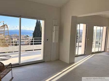vente appartement 4 pièces 112 m² à le lavandou (83980)  990 000 €