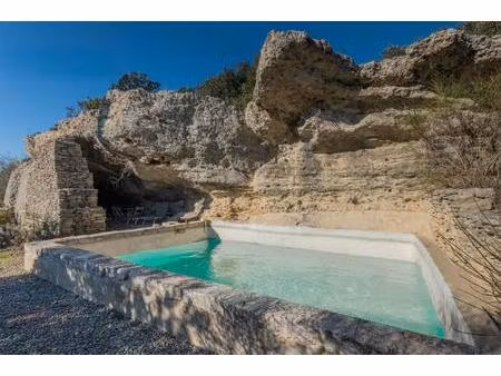 maison en pierre 7 pièces