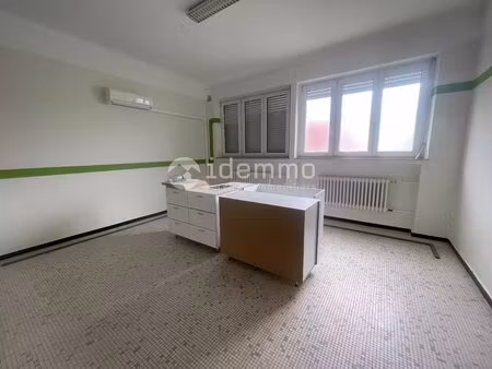 local commercial 102m² – usage professionnel ou projet habitation - sainte-marie-aux-chêne