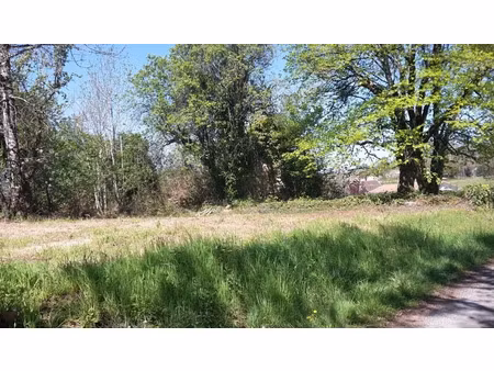 vente terrain 2500 m² à nontron (24300)  30 000 €