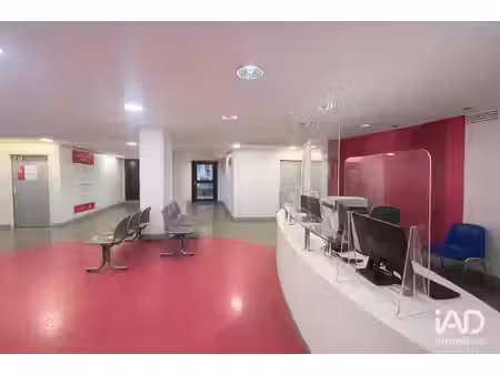 location local d’activités 1 330 m²