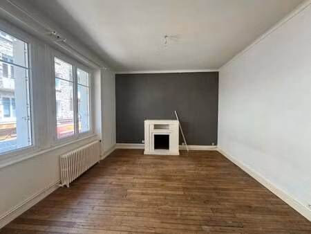 location appartement 2 pièces à dinard centre ville (35800) : à louer 2 pièces / 49m² dina