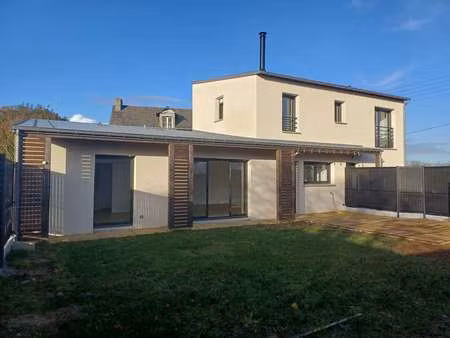 location maison à trélivan (22100) : à louer / 105m² trélivan