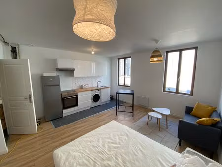 votre t1 bis cosy  meublé et lumineux - idéalement situé : 10 minutes gare de castelnaudar