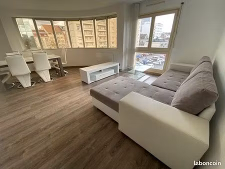 t3 centre ville lumineux - terrasse et garage prive