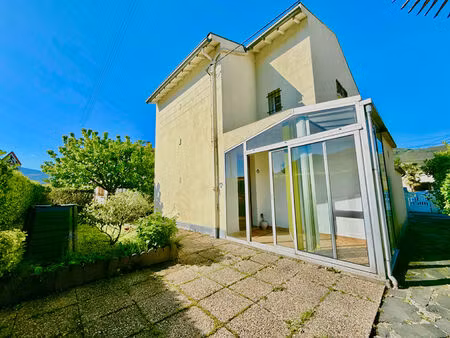 a vendre : maison t4 independante avec 1 etage + jardin et garage