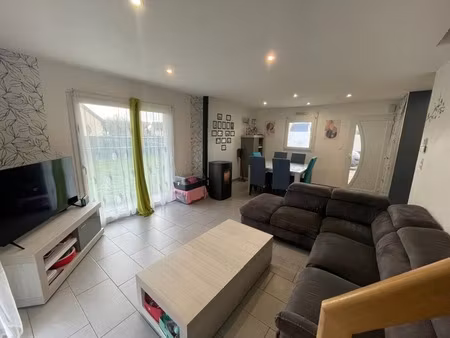 maison à vendre 5 pièces plounevez quintin (22) 184 990 euros