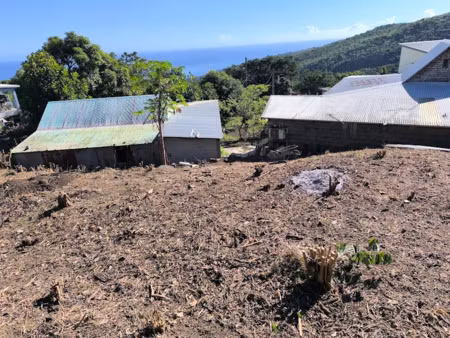 vente terrain 359 m² à la possession (97419)  129 000 €