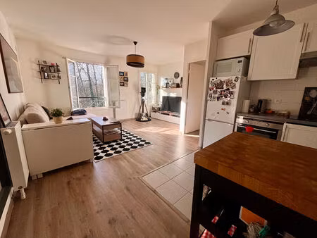 appartement 3 pièces avec parking - 1 150€/mois cc