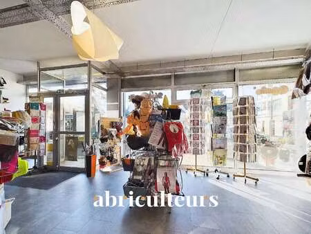 vente bureaux et commerces à chartres (28000) : à vendre / 109m² chartres