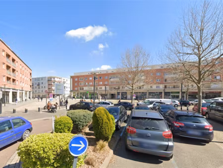 vente locaux professionnels 115 m² à elancourt (78990)  26 400 €