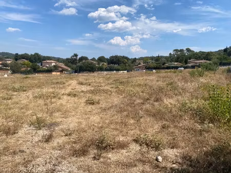vente terrain 570 m² à ollioules (83190)  265 000 €